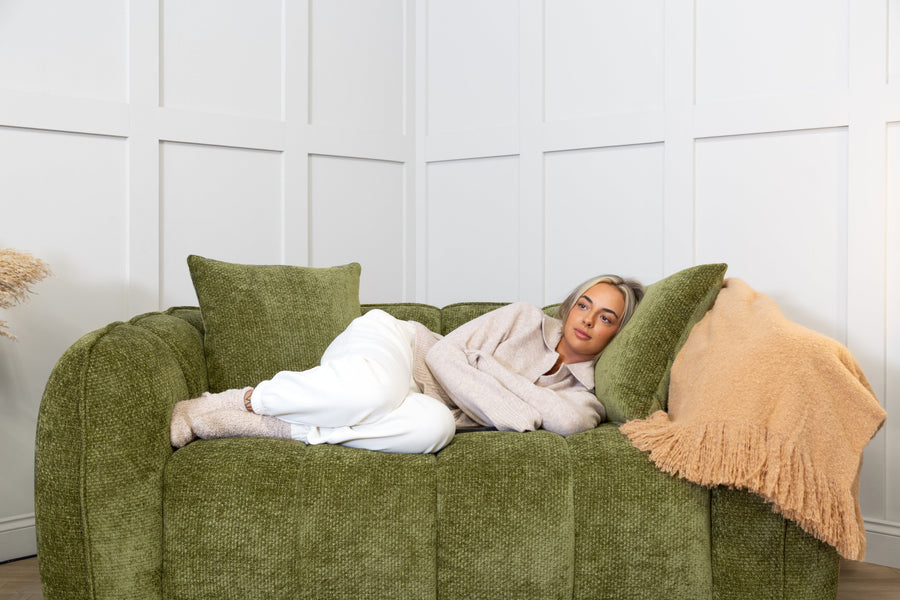 Power Nap Like a Pro: Why the Sofa Is the Ultimate Reset Zone