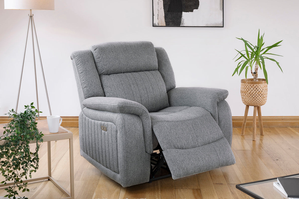 Linden 3&1&1 Power Recliner Sofa Set – room photo